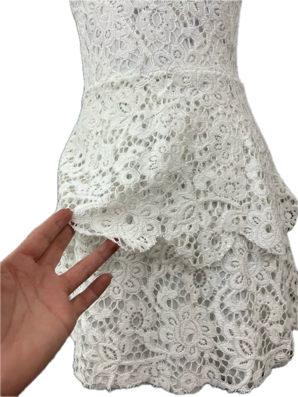 Missguided Lace Tiered Mini Dress – Size 6 - Picture 7 of 11